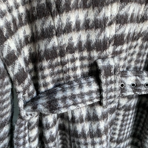 Laundry gorgeous taupe and white wool blend coat with belt - Picture 9 of 9